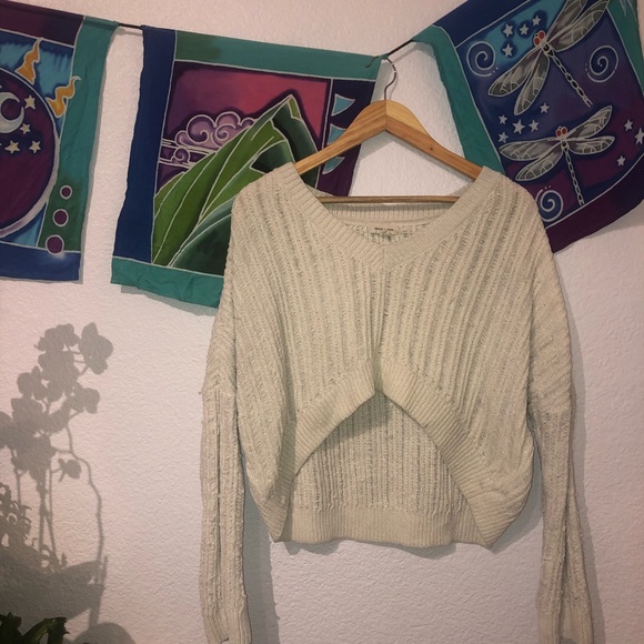 Urban Outfitters Sweater - Picture 2 of 4